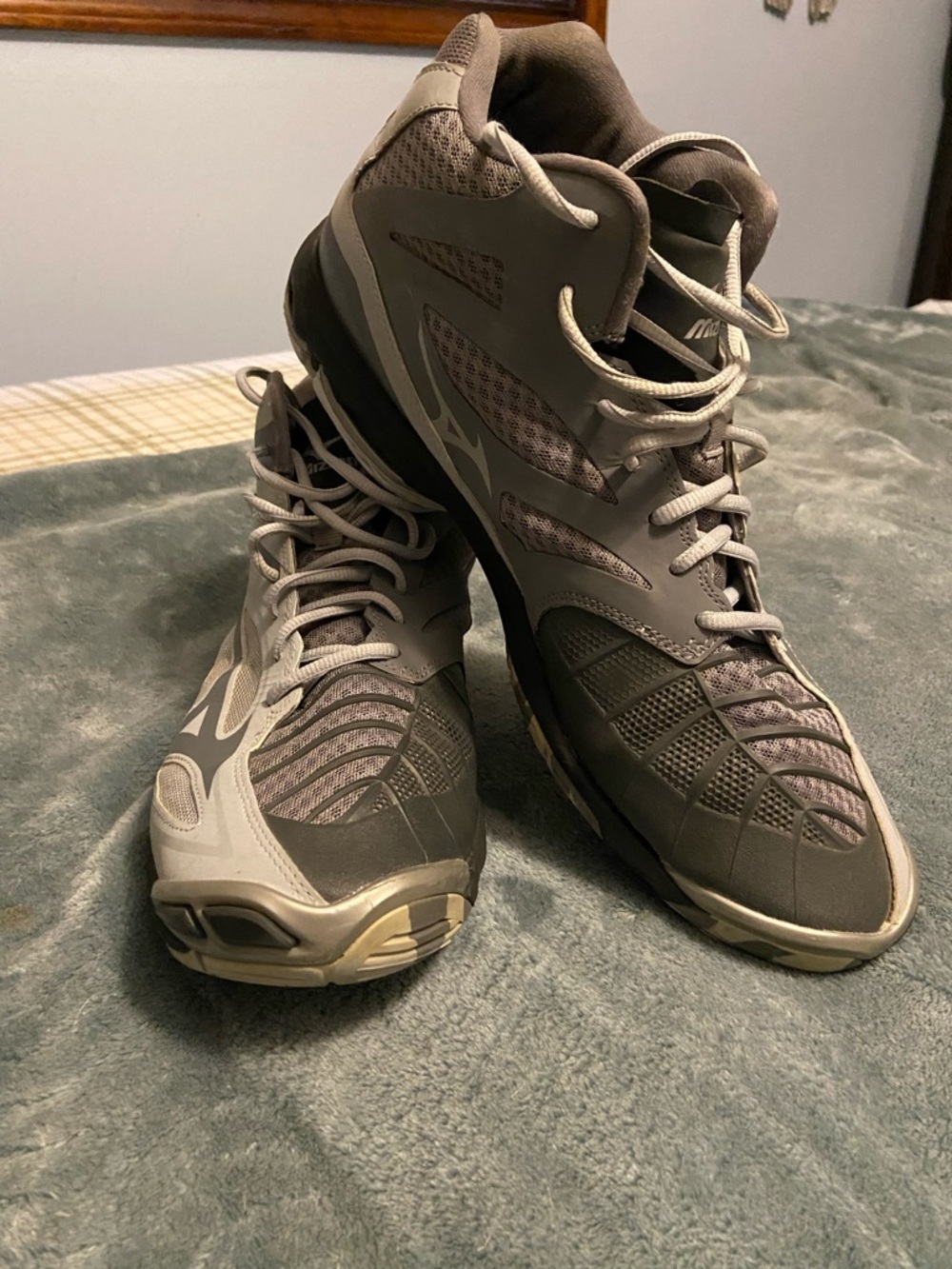 Mizuno Taupe and Light Gray High-Top Athletic Sneakers